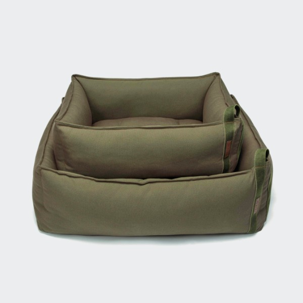 Cloud7 Boost // Blød hundeseng i slidstærkt canvas (olive) - M