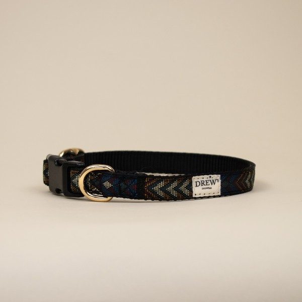 Drew&apos;s Dogwear Woody // Justerbart halsbånd (grønt mønster) - L
